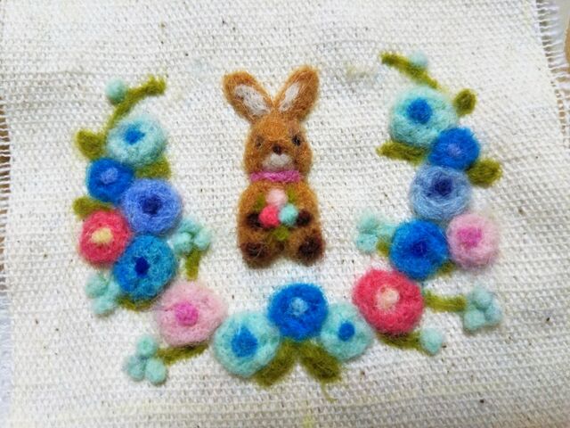 羊毛フェルト刺繍／うさぎが可愛く出来て、フレーム完成♪ : 出来たを