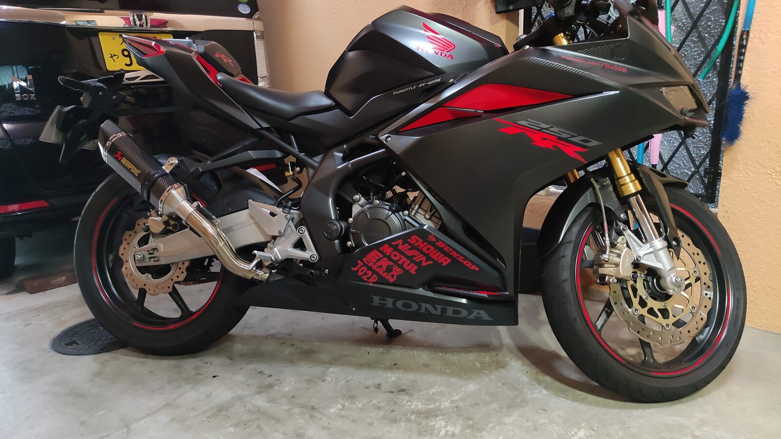 CBR250RR AKRAPOVIC（アクラポビッチ） スリップオンマフラー （CBR250RRにアクラポビッチふうスリップオンマフラーつけたったー  : がらくたVol.9）