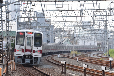 東武３００００系　３１６０９Ｆ＋３１４０９Ｆ　北千住～牛田 (1)