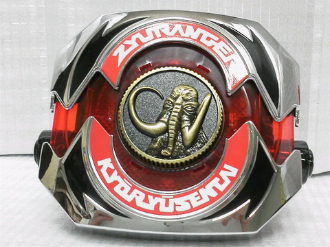 恐竜戦隊ジュウレンジャー　戦隊職人　ダイノバックラー　ダイノメダル　守護獣メダル 戦隊職人 ダイノバックラー + 守護獣メダルセット 恐竜戦隊