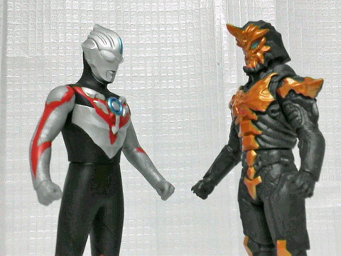 ウルトラマン 玩具神殿 トイズモビーレ