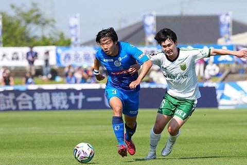 「待ってるよ 水戸の心臓」水戸ホーリーホック 第17節東京V戦で負傷 MF大崎航詩が左膝内側側副靱帯損傷と診断されたことを発表 今季も主力として全試合に出場
