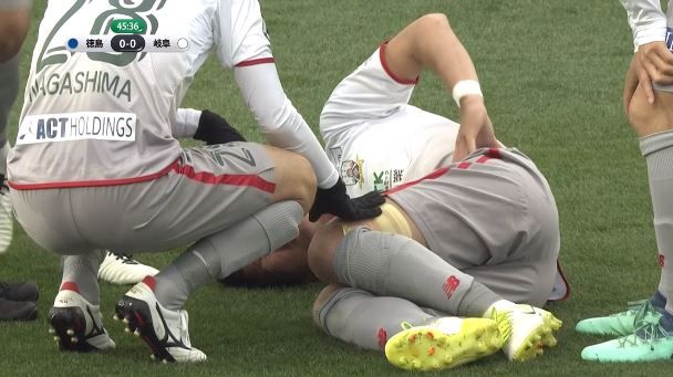 Fc岐阜 J2第2節 徳島戦で負傷のdf北谷史孝 左ひざ関節内側側副じん帯損傷と診断 全治約2カ月と発表 ｊ２サッカー通信