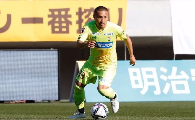 J3 松本山雅 J3めちゃ面白くなりそう 元日本代表 Df安田理大を獲得したと発表 昨季はj2千葉で35試合に出場 ｊ２サッカー通信
