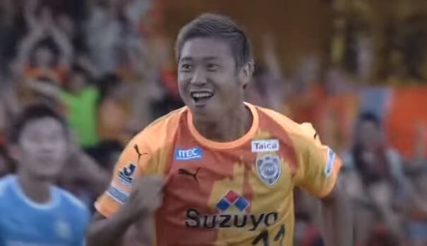 J1 昨季限りで柏退団のfw村田和哉が現役引退を発表 シーズンは山口でプレー 滋賀県にjクラブを創設するという夢に挑戦 j2サッカー通信 J1 昨季限りで柏退団のfw村田和哉が現役引退を発表 シーズンは山口でプレー 滋賀県にjクラブを創設するという夢に挑戦 j2サッカー通信