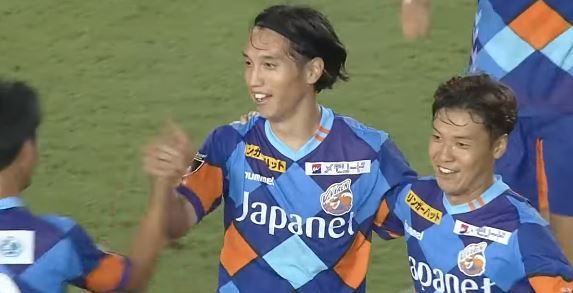 V ファーレン長崎 ホーム3連勝 今季得点目 Fw呉屋大翔が決勝点 4位京都相手に貴重な勝ち点3 j2サッカー通信 V ファーレン長崎 ホーム3連勝 今季得点目 Fw呉屋大翔が決勝点 4位京都相手に貴重な勝ち点3 j2サッカー通信
