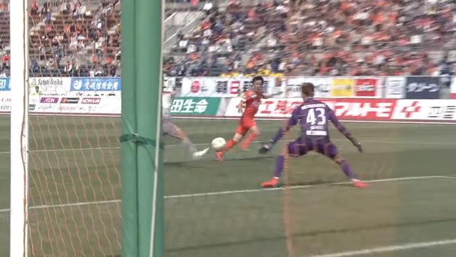 愛媛fc 電光石火 Fw丹羽詩温 前半開始28秒で先制に成功 完封で4試合ぶりの勝利 ｊ２サッカー通信