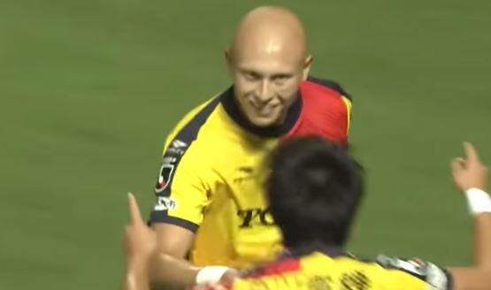 ギラヴァンツ北九州 白熱 関門海峡ダービーで初制覇 Mf髙橋大悟が先制 後半fwディサロが追加点 ゴールを守り切り完封勝利 j2サッカー通信 ギラヴァンツ北九州 白熱 関門海峡ダービーで初制覇 Mf髙橋大悟が先制 後半fwディサロが追加点 ゴールを守り切り完封勝利 j2サッカー通信