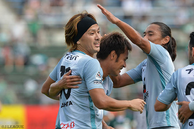 福岡 Df岩下のバースデーゴールからfw松田の追加点 2 1で岐阜に勝利 ７試合ぶりの勝点3 ｊ２サッカー通信