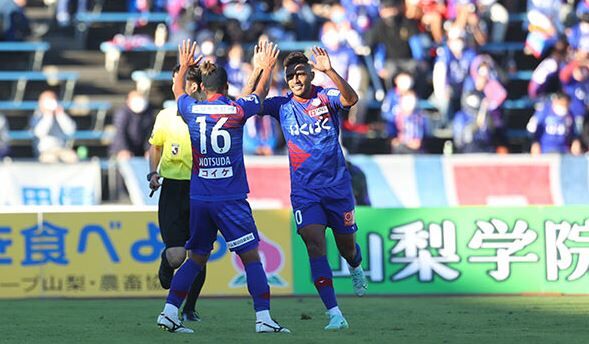 ヴァンフォーレ甲府 今季初の逆転勝利 Fwウィリアン リラが決勝点 今季7得点で甲府が2 1と逆転 4連勝を達成 ｊ２サッカー通信