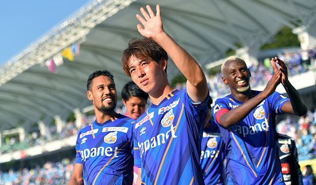V ファーレン長崎 首位京都にクリーンシート Df毎熊晟矢がヘッドで先制 Fw植中朝日が追加点 2連勝で6試合負けなし j2サッカー通信 V ファーレン長崎 首位京都にクリーンシート Df毎熊晟矢がヘッドで先制 Fw植中朝日が追加点 2連勝で6試合負けなし j2サッカー通信