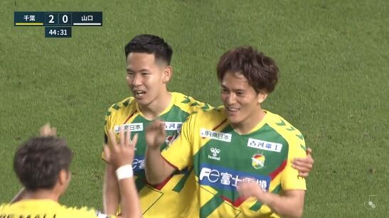 ジェフ千葉 待望の勝利 前半にmf見木友哉 Mf高木俊幸が２ゴール リードを守り切りクリーンシートで山口に2 0で勝利 ｊ２サッカー通信