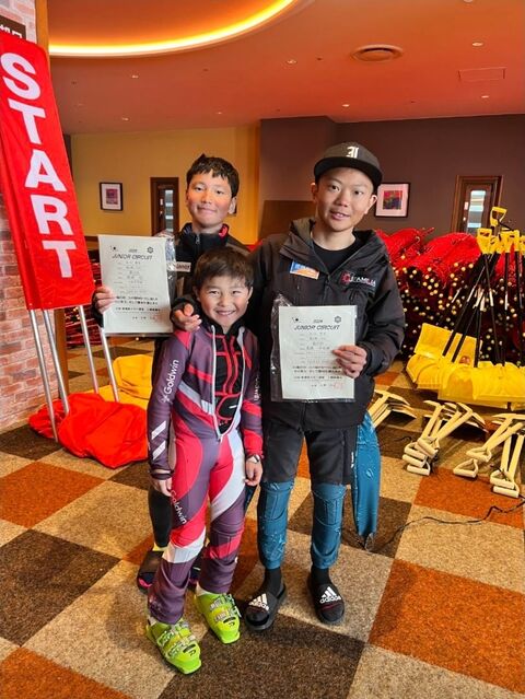 Screenshot_20260412_220119_LINE