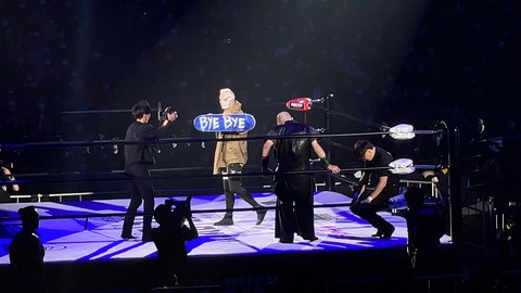 1532F0F9-CCCE-4219-9AC3-13A758621E16