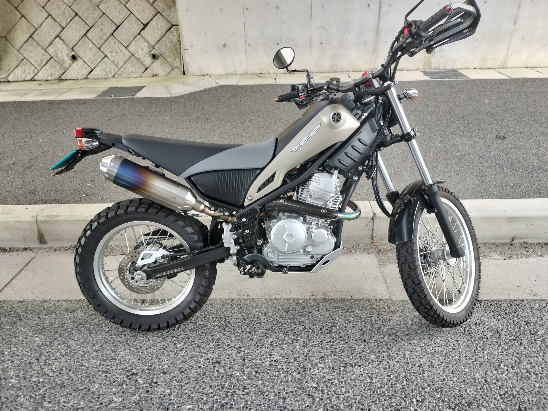 ab7e6da2-s