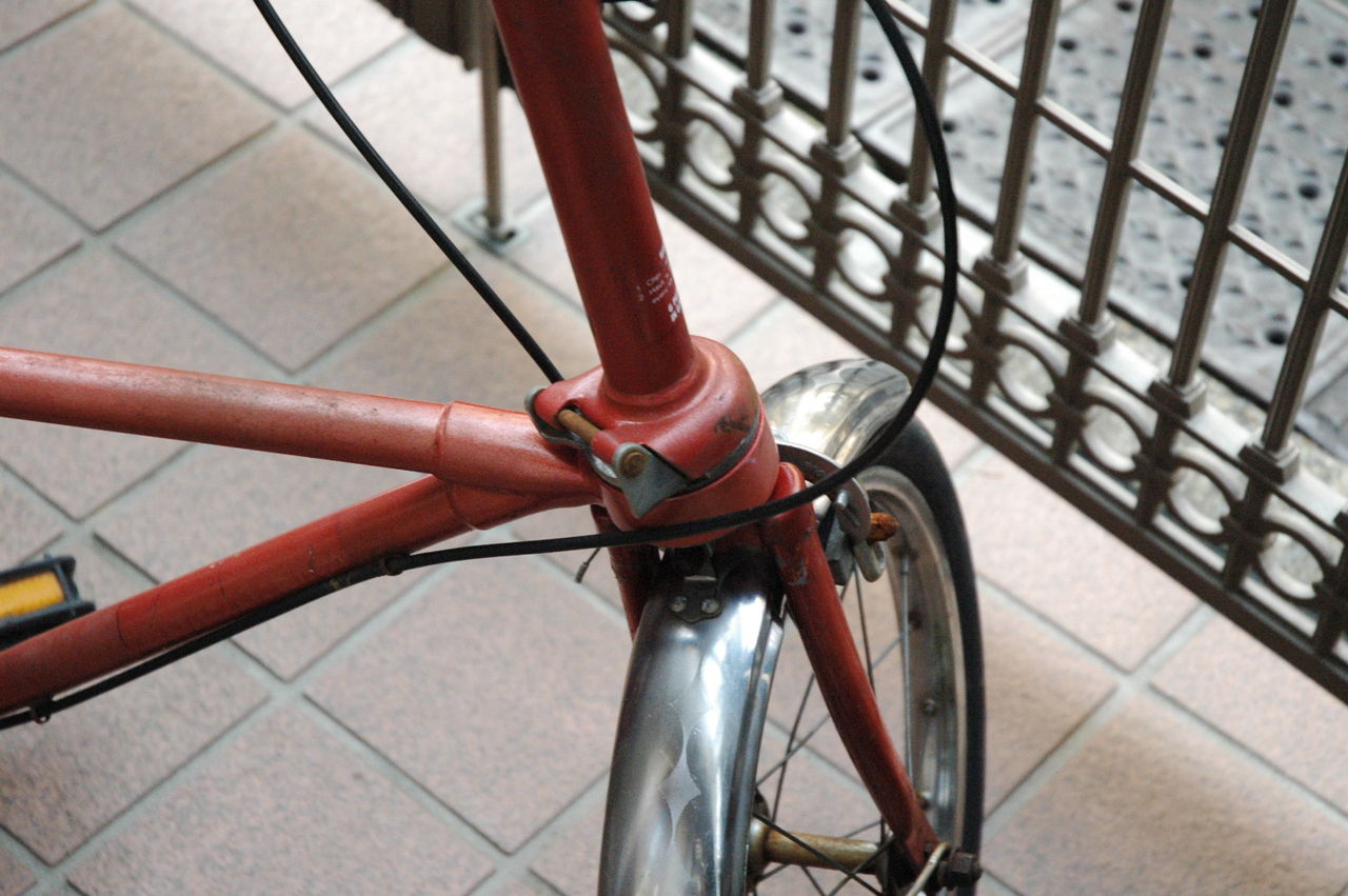 My OLD DAHON,s : OLD DAHON ステアリング ハンドルポストのヒンジ軸の錆び落し