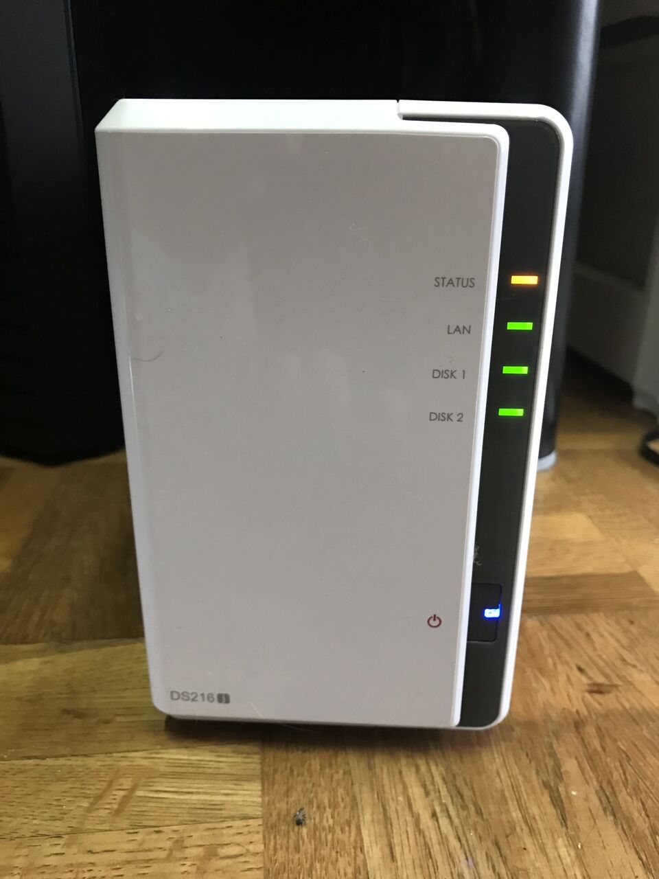 synology DS216 3T HDDx2本(81時間)つき synology DS216 3T HDDx2本(81時間)つき