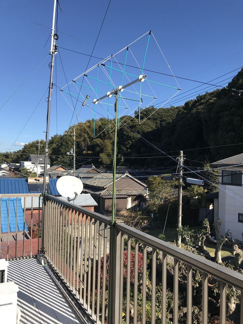 145MHz 4エレ キュビカルクワッドアンテナ制作（失敗編） : 向島