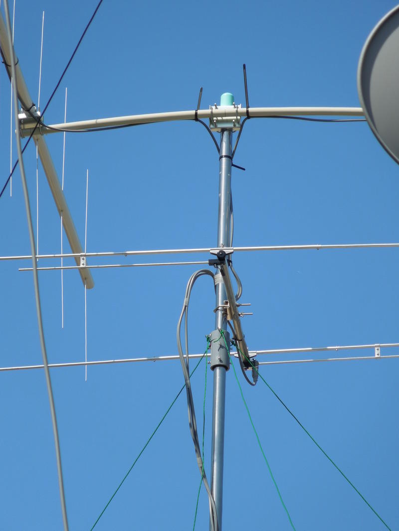 50MHz HB9CV コメットCA-52HBを設置しました。 : 向島ポンポコ日記 50MHz HB9CV コメットCA-52HBを設置しました。 : 向島ポンポコ日記