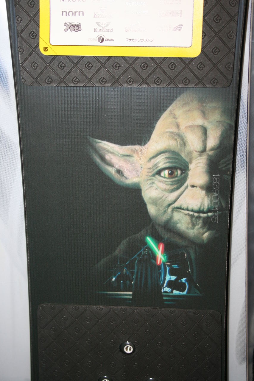 BURTON 【CHOPPER】STARWARS 発売中 : スノボーショップ店員のブログ