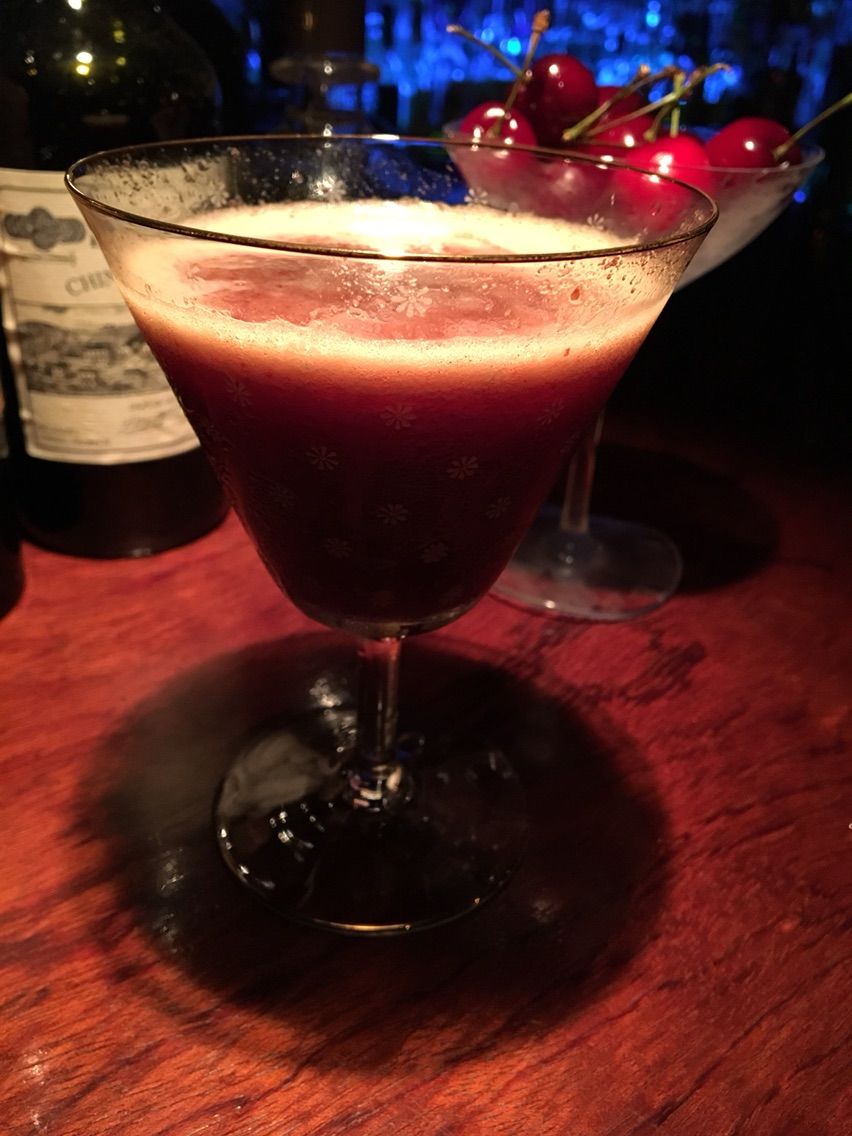 アメリカンチェリーのカクテル Bar Jagatkana