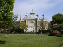 Brighton Dome 裏