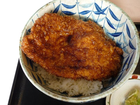秩父わらじカツ丼