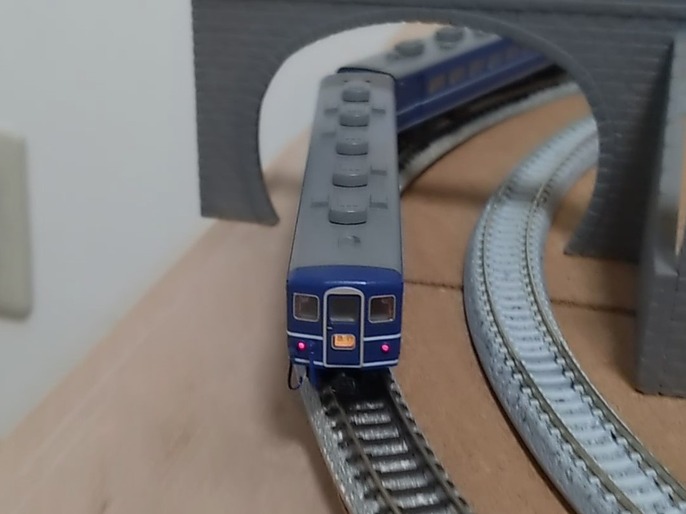 KATO＋Tomix混結】強引にリニューアルした14系座席車を走らせてみる