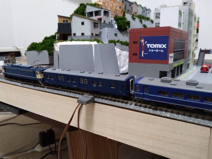 KATO＋Tomix混結】強引にリニューアルした14系座席車を走らせてみる