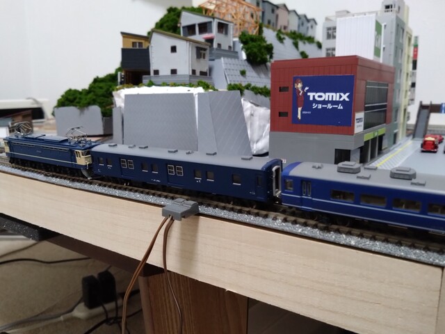 KATO＋Tomix混結】強引にリニューアルした14系座席車を走らせてみる