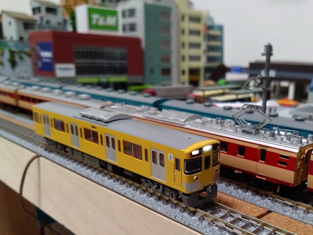 グリーンマックス・西武新2000系を買っちゃいました～！ : 活動し