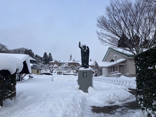 7765AE64-B8E3-4021-A7C5-8C374863F9A9