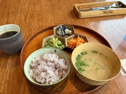 E8DC14C1-61B3-4D8C-BA89-887D363A309A