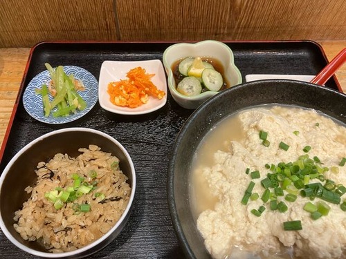 B7FEFFCC-5511-460F-B45B-AB352C556A42