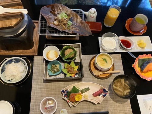 FDE9660C-ABD0-4626-83FC-38A5AD752A36