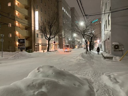 2AB6076D-1D6B-4BE9-A892-C33A13F62C94