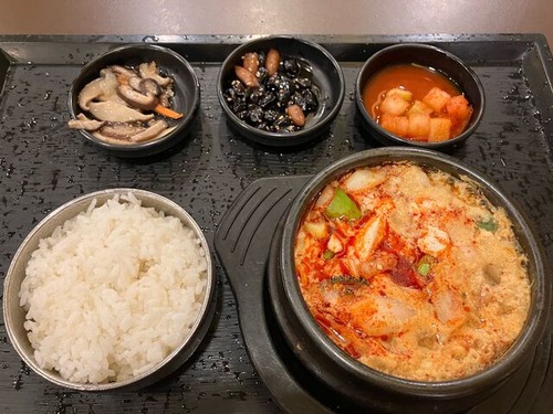 7DB6CE29-5040-4A18-AA27-2CB60F85F333