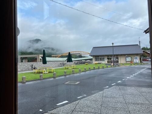 84D42220-369E-429D-8A8B-CB0E36F585D2