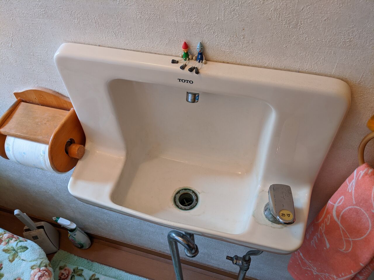 トイレの手洗いの自動水栓交換 なっくなっく
