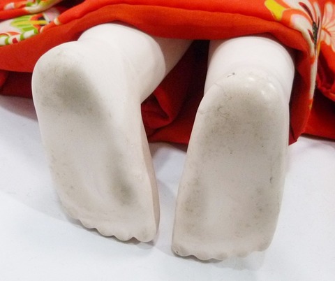 《ジャムルK》KKo0612-127◆壽月特製 壽月斎 市松人形 日本人形 ガラス目 女の子 童女 全長：68cm 木製ケース付 アンティーク ビスクドール