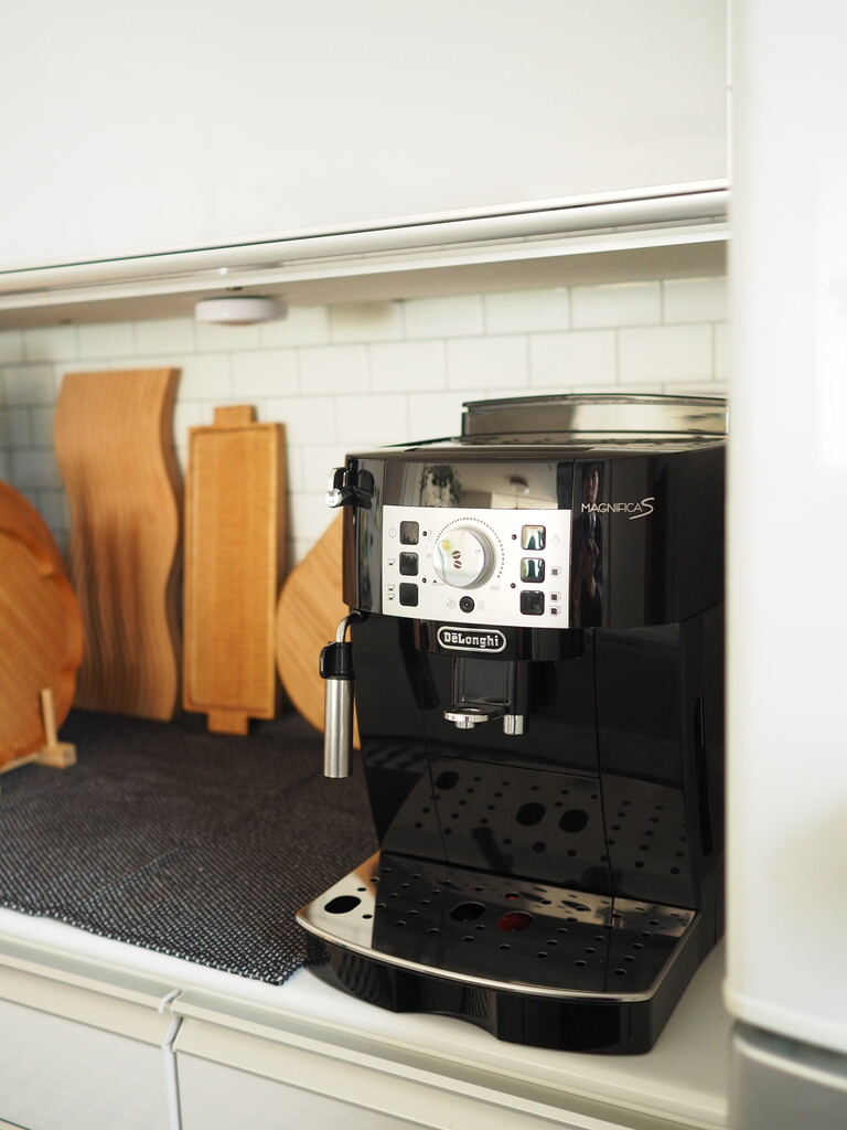 デロンギ マグニフィカ ESAM1200SJ エスプレッソ Delonghi マグニフィカ デロンギ ESAM1200SJ 全自動コーヒーマシン