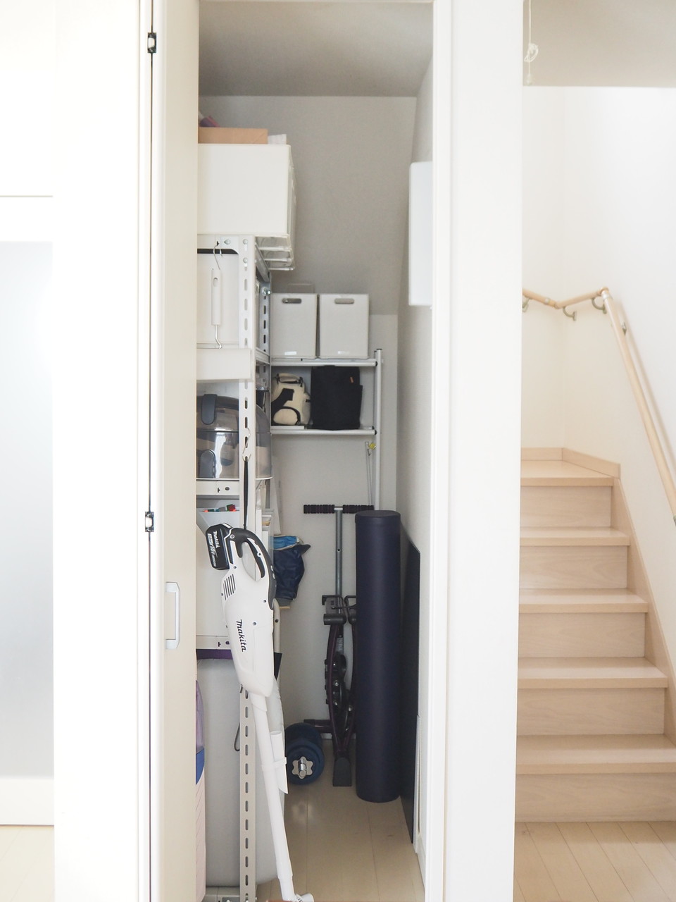 我が家の最難関 階段下収納を考える ｊａｍのおうち ごはんと器とインテリア Powered By ライブドアブログ