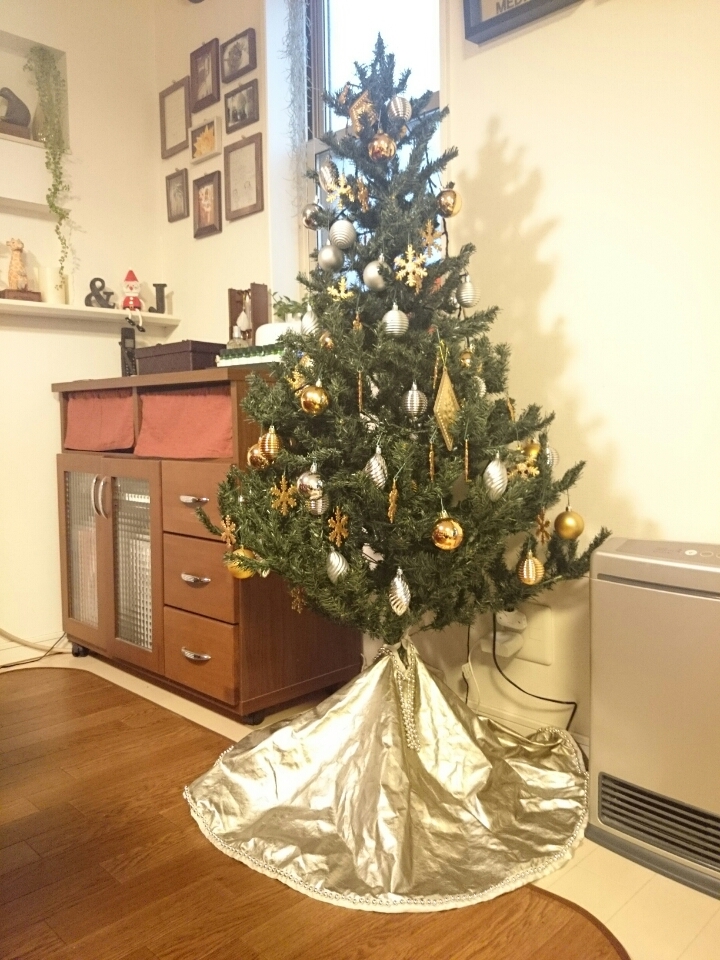 クリスマスツリーの足元を考える Jamのおうち ごはんと器とインテリア Powered By ライブドアブログ クリスマスツリーの足元を考える Jamのおうち ごはんと器とインテリア Powered By ライブドアブログ