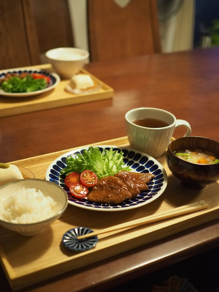 大好きな北欧食器で生姜焼きの晩ごはん。 : Jamのおうち 大好きな北欧食器で生姜焼きの晩ごはん。 : Jamのおうち