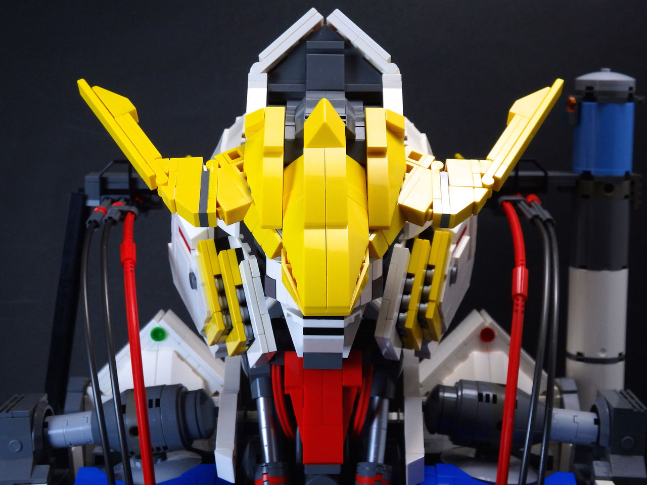 ガンダムバルバトス胸像 : JANレゴ