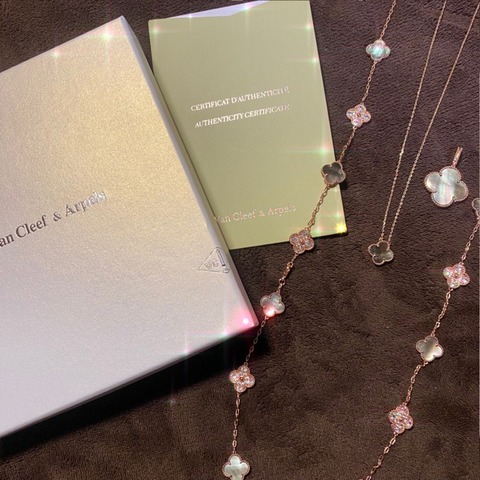 Japanese call girl Sayo receives a Van Cleef & Arpels from a customer