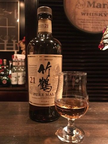 #竹鶴21年ピュアモルト　WWA2011受賞記念ラベル　700ml ニッカ 竹鶴21年 ピュアモルト（2011～2020） : ジャパニーズ