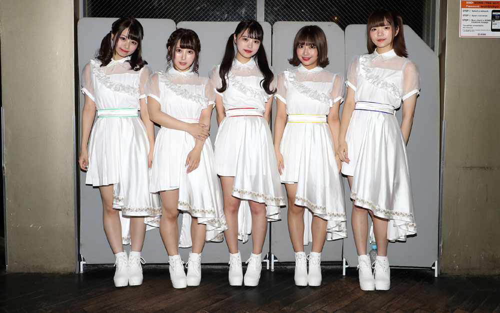 5 人組 女性 アイドル グループ