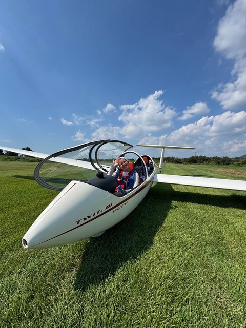 cRPj3Eytsqz10UGJ4UD18fJZ_medium