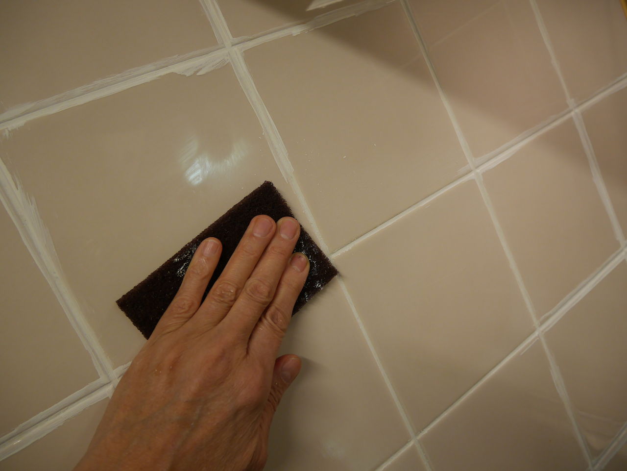 セルフコーティングセットを使って タイル目地編 素敵なもの見つけよう